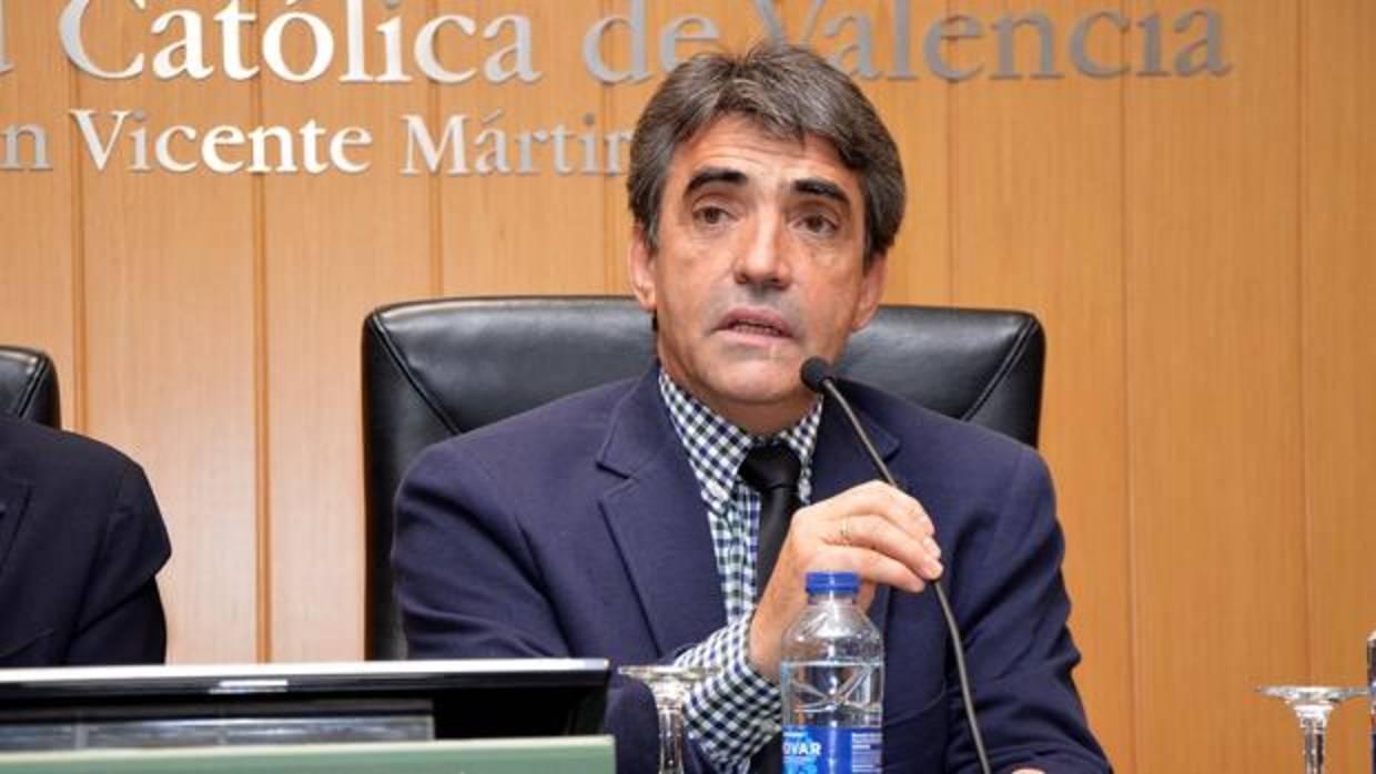 Victorino Martín, durante su charla en la Universidad Católica de Valencia