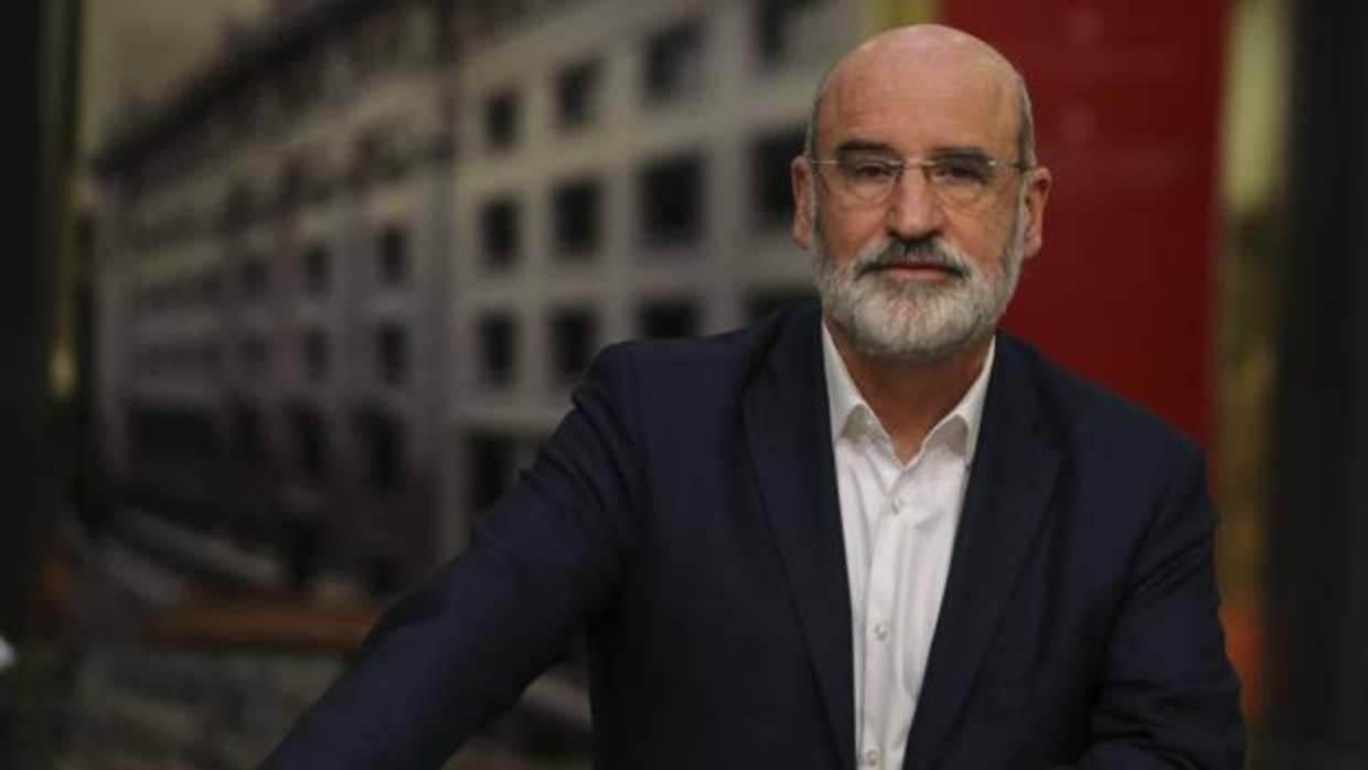 Fernando Aramburu: «Amo la lengua española, es la que me ha construido como persona libre»