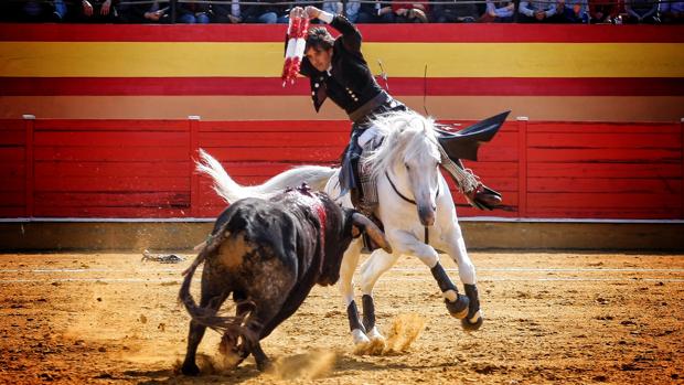 Toros de Partido de Resina y Prieto de la Cal en la encerrona de Ventura en Espartinas