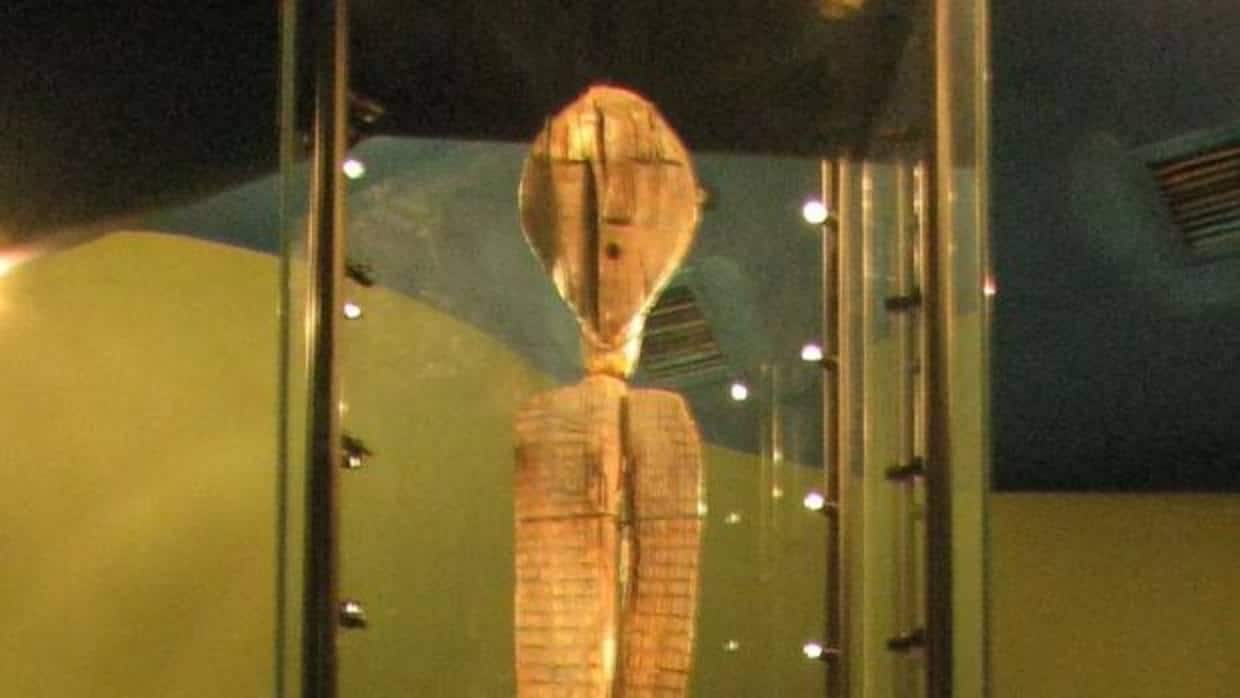 El misterioso ídolo de Shigir dobla en antigüedad a las pirámides de Egipto