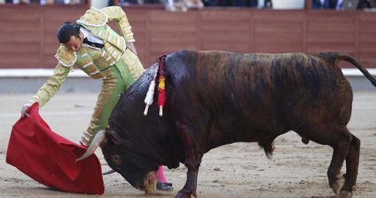 David Mora, con el chorreado primero