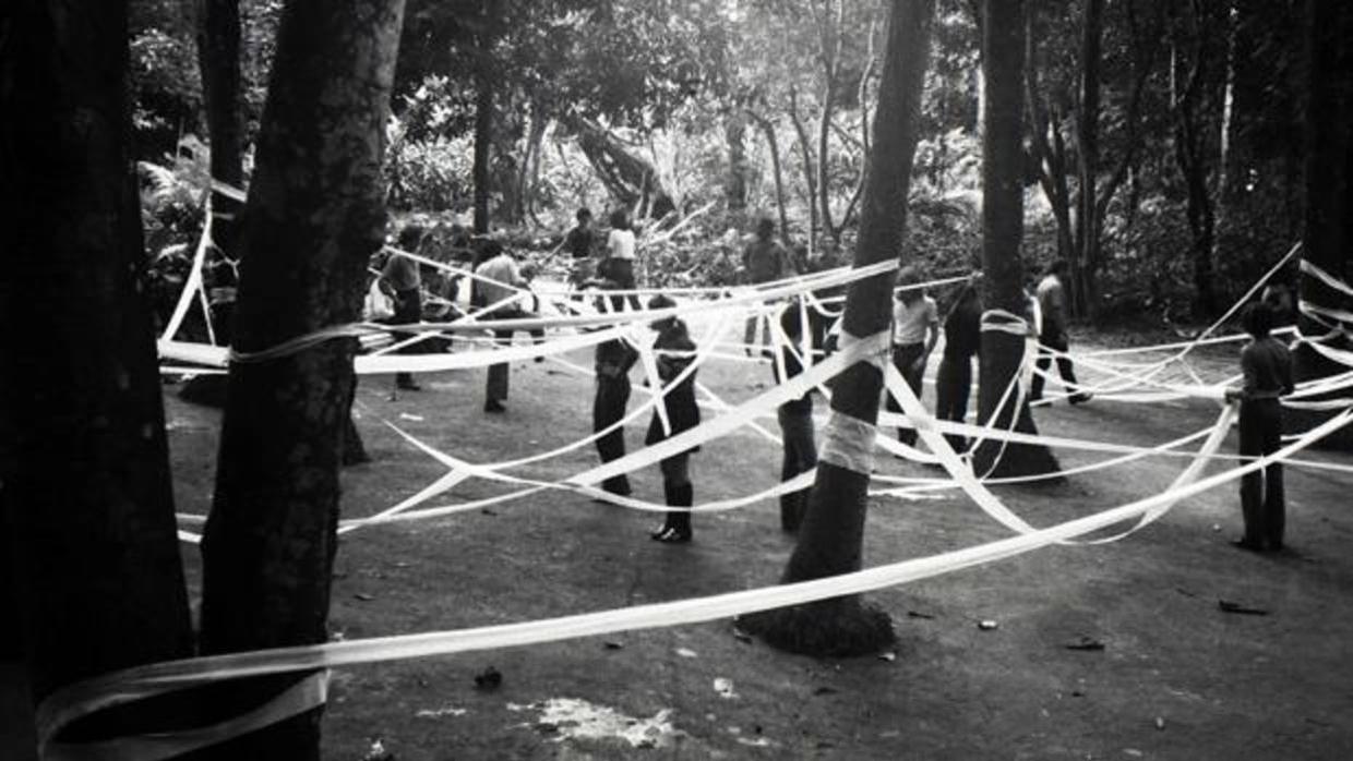 «Trabajo realizado con diez rollos de papel higiénico» (1970-1971)