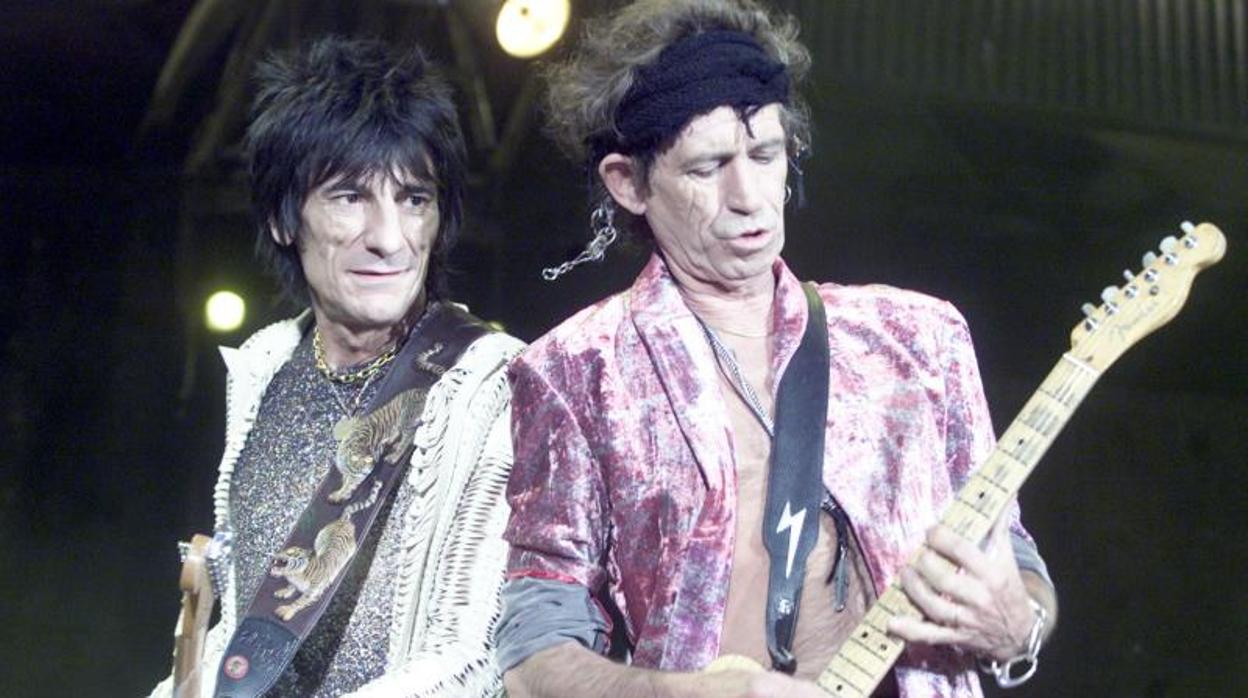Keith Richards y Ron Wood durante un concierto en Madrid en 2003