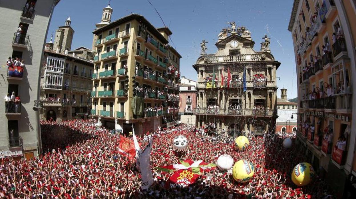 Plaza del Ayuntamiento de Pamplona el 6 de julio de 2016