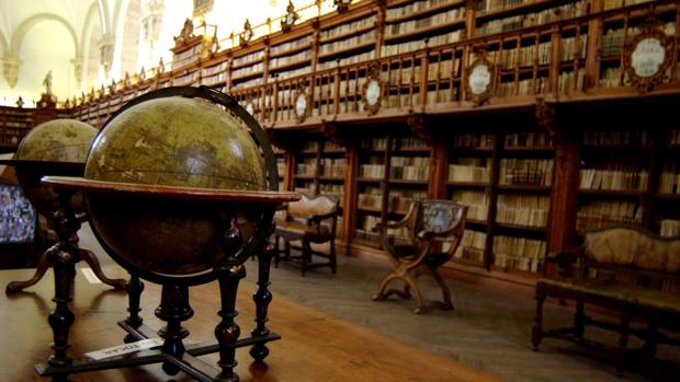 Descubren tres libros envenenados en una biblioteca en Dinamarca