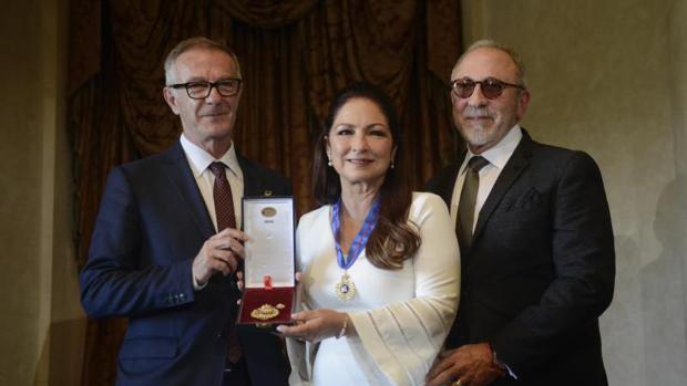 Gloria Estefan: «Fuera parece que hay cambios, pero Cuba sigue sufriendo»