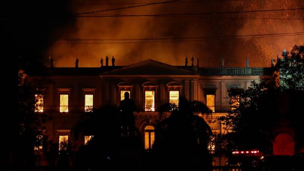 El Museo Nacional de Río de Janeiro y otras instituciones pasto de las llamas en Brasil