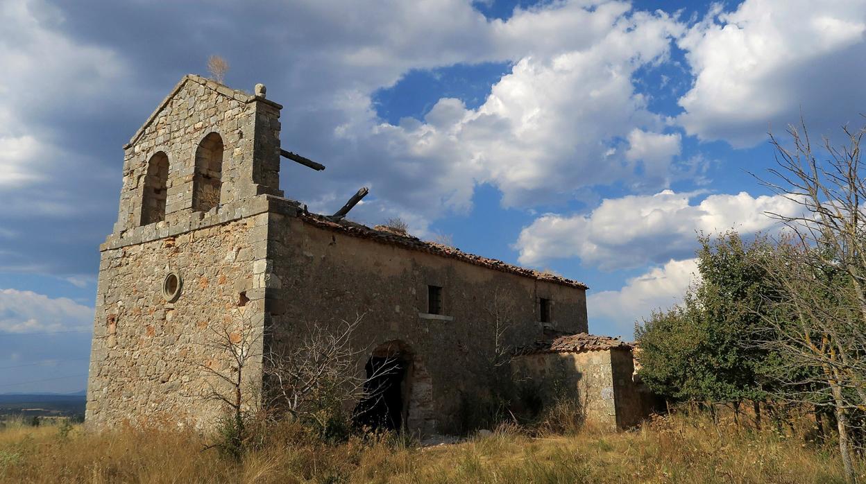 La ermita de La Mercadera, de Rioseco de Soria, sufrió el robo de su pórtico del siglo XI