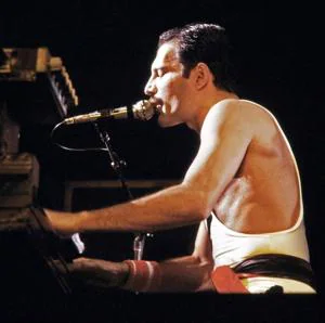 «Bohemian Rhapsody»: Cinco regalos de Queen en una banda sonora