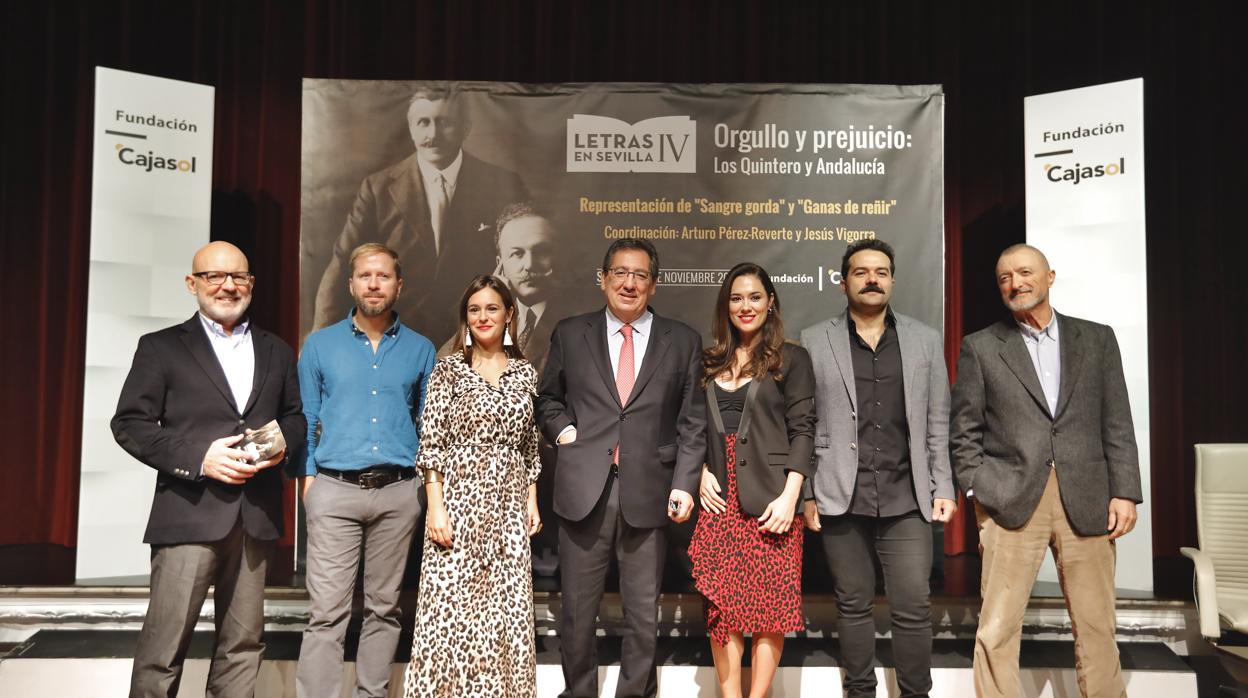 Vigorra, López, Canivell, Pulido, Marciel, Sánchez y Pérez Reverte durante la presentación del ciclo