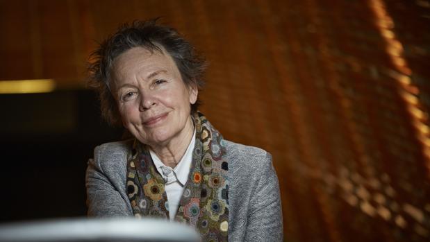 Laurie Anderson: «Estamos perdiendo libertad, la democracia puede romperse»