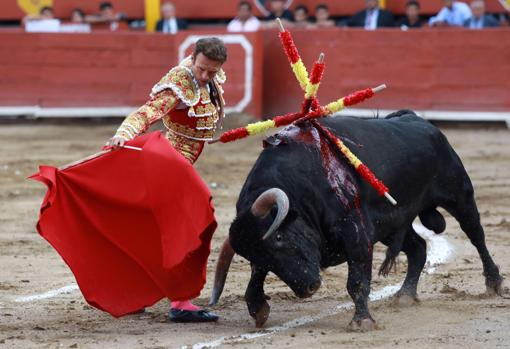 Ferrera, en la faena de muleta