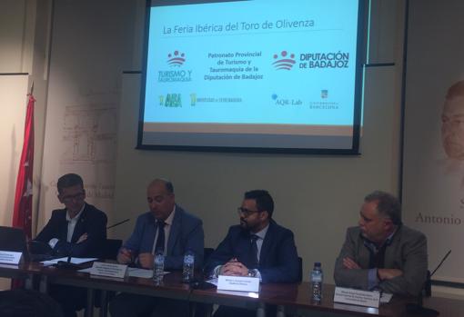 Presentación del informe económico de la Feria Ibérica del Toro de Olivenza