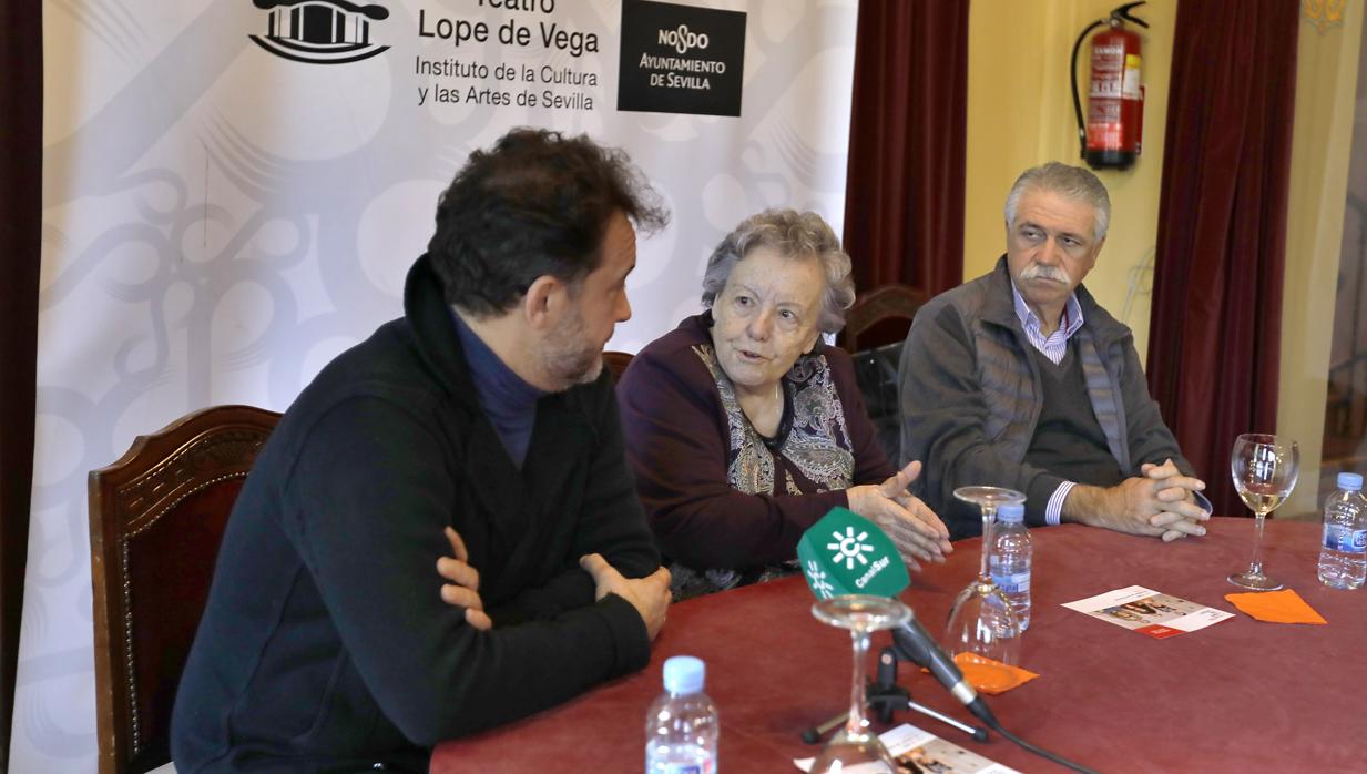 José Luis García-Pérez, María Galiana y Juan Víctor Rodríguez Yagüe, en el Lope de Vega