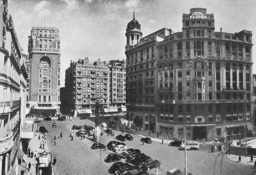 Fachada del Hotel Florida en la plaza de Callao