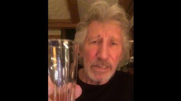 Roger Waters, a chupitos por Maduro: «Venceremos»