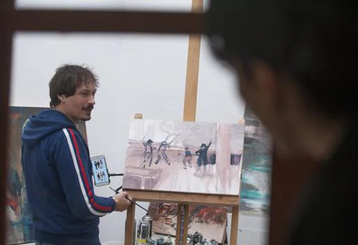 Un joven pintor, Daniel Parra, se embarca en un proyecto para pintar la batalla de Trafalgar