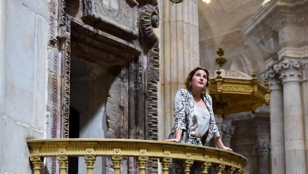 Laura Gallego vuelve este viernes a la Catedral de Cádiz con su espectáculo 'Saeta y mantilla'