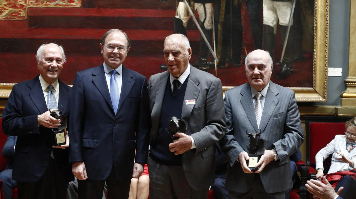 Pío García-Escudero, con José Luis, Pablo y Eduardo Lozano