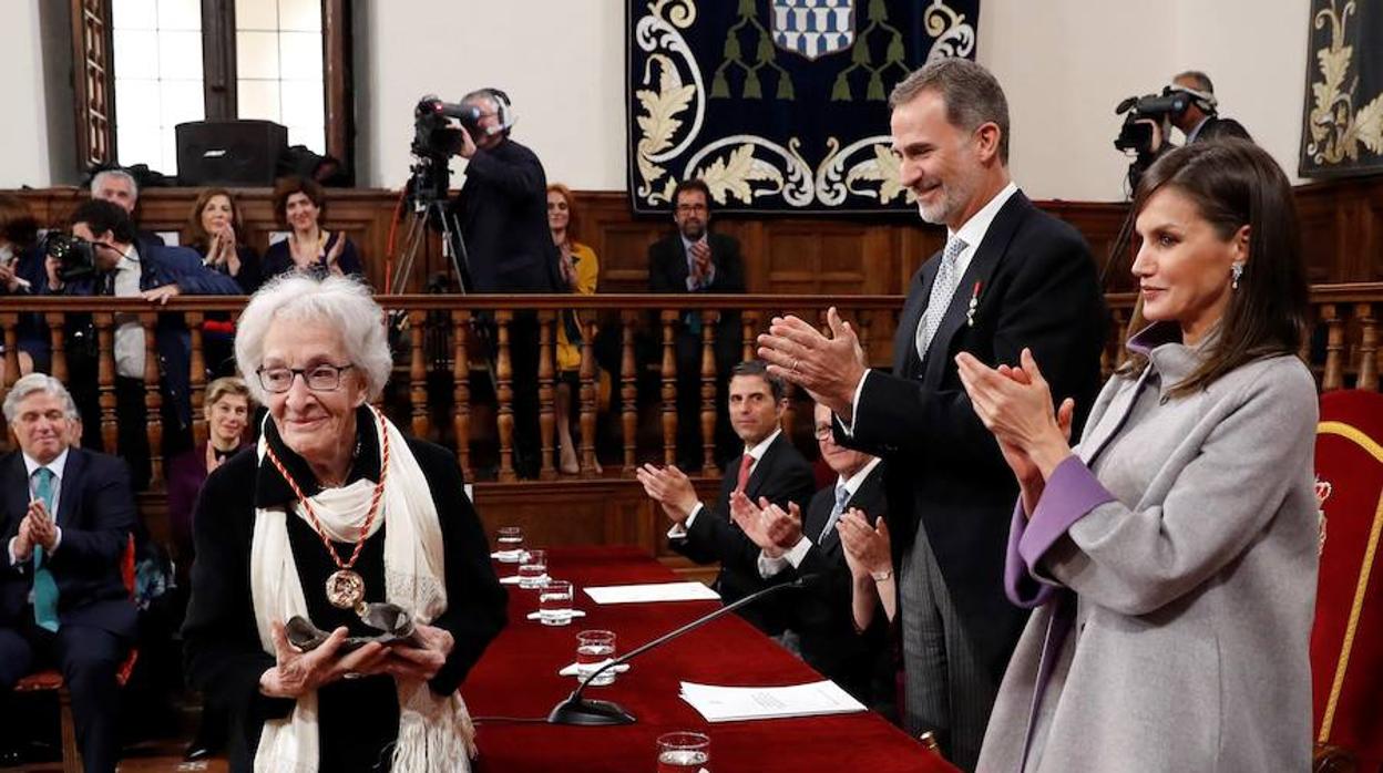 Ida Vitale recibe el Premio Cervantes