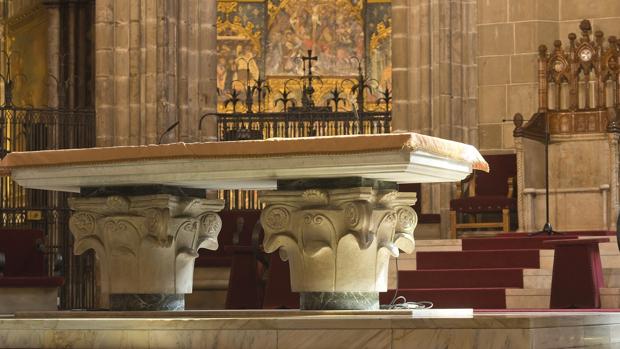 Descubren restos de un templo paleocristiano bajo la catedral de Barcelona