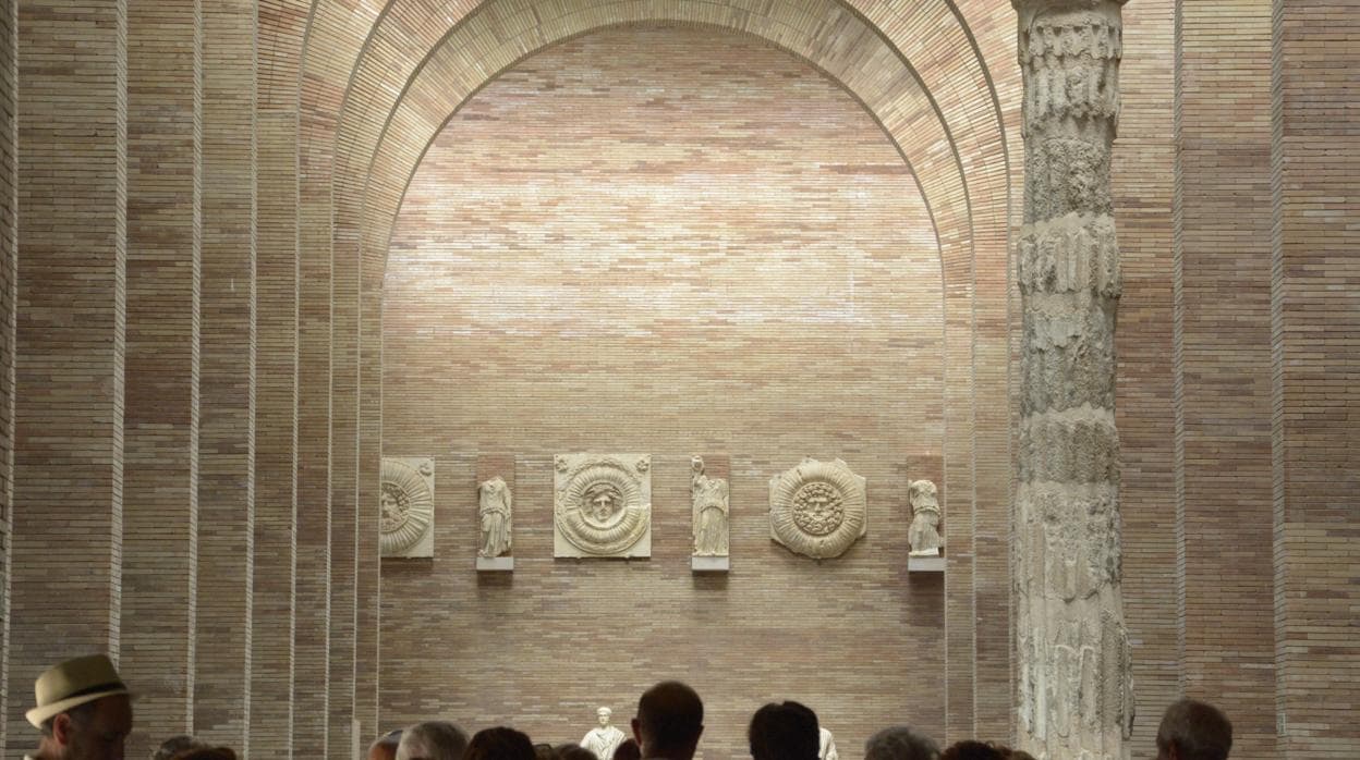 Interior del Museo Nacional de Arte Romano en Mérida