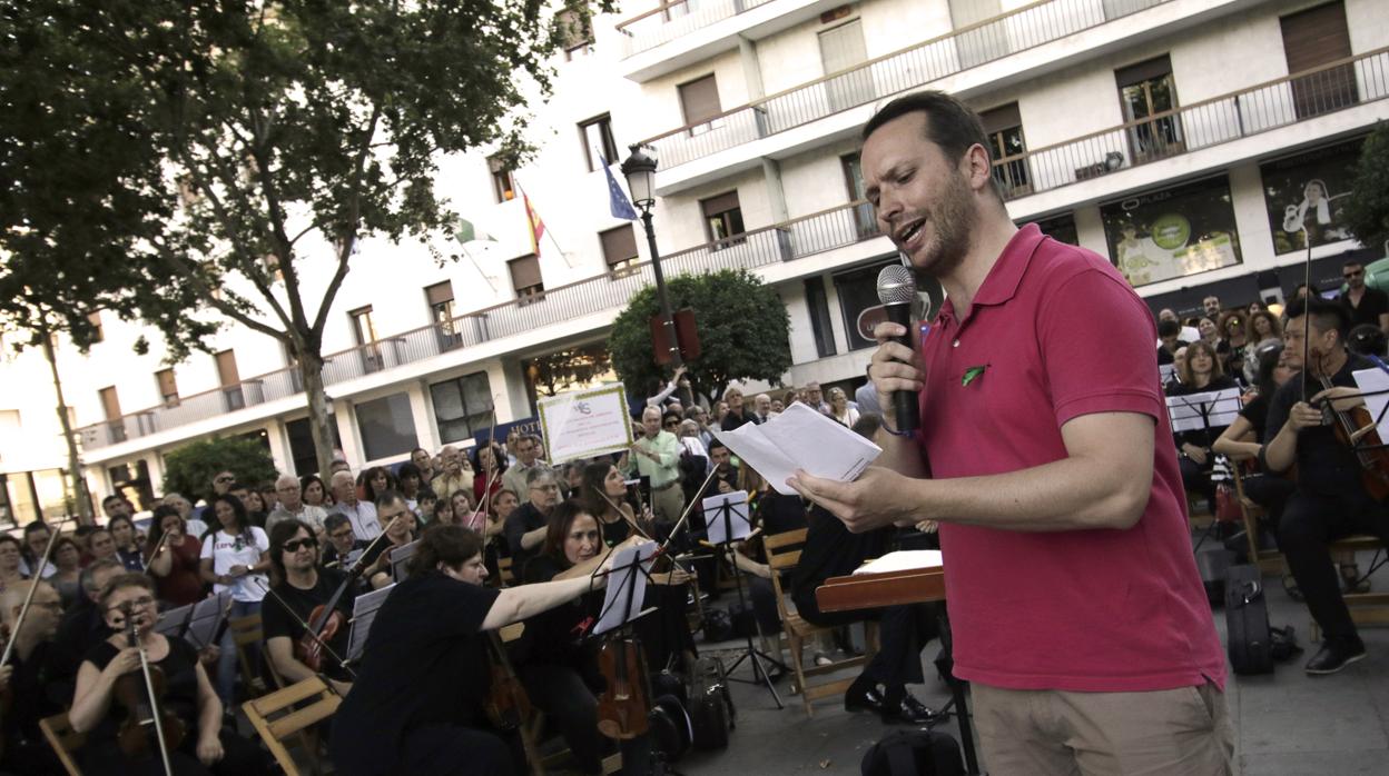 Un momento del concierto de la ROSS en la Plaza Nueva este martes