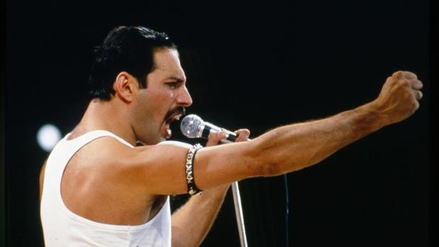 La cirugía más estrambótica y cara a la que se sometió Freddie Mercury