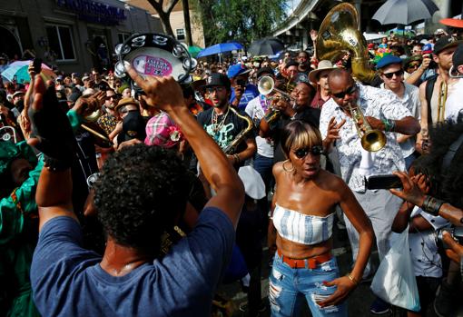 Manifestación espontánea de fans de Dr. John en Nueva Orleans al conocerse la noticia de su muerte