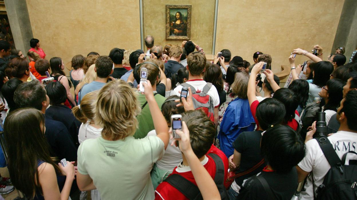 El próximo día 17, «La Gioconda» se mudará a la Galería Médicis del Louvre, hasta mediados de octubre, cuando acaben las obras de la Sala de los Estados