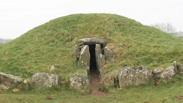 ¿La tumba del mago? Descubren un sepulcro de 4.000 años en la enigmática isla de los Druidas