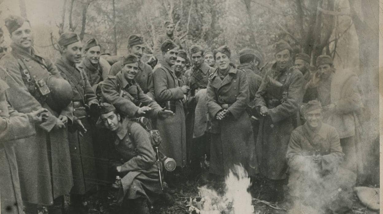 Voluntarios españoles de la División Azul en Leningrado (1941)