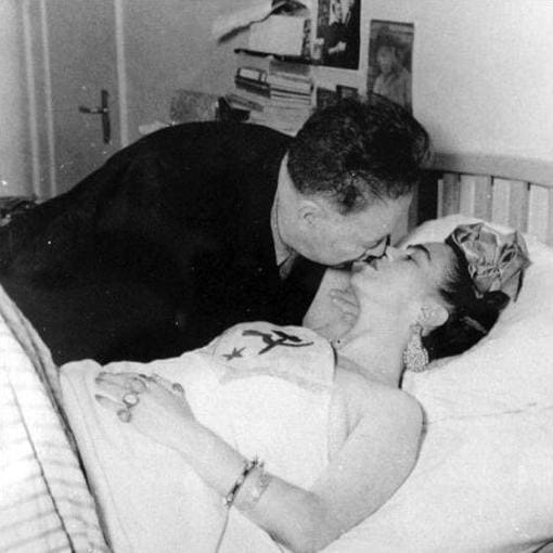 Diego Rivera y Frida Kahlo en el Hospital ABC de ciudad de México