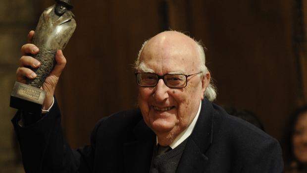 Muere el escritor italiano Andrea Camilleri, creador del universal comisario Montalbano