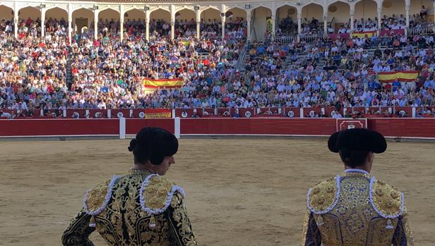Albacete presenta los carteles de su feria en la que hacen doblete El Juli y Roca Rey