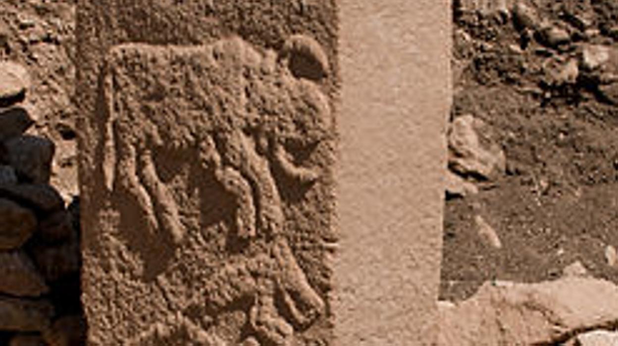 Hallan relieves de toros en Göbeklitepe, posiblemente el templo más antiguo del mundo