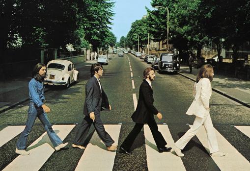 La beatlemanía paraliza Abbey Road en el 50 aniversario de la icónica foto