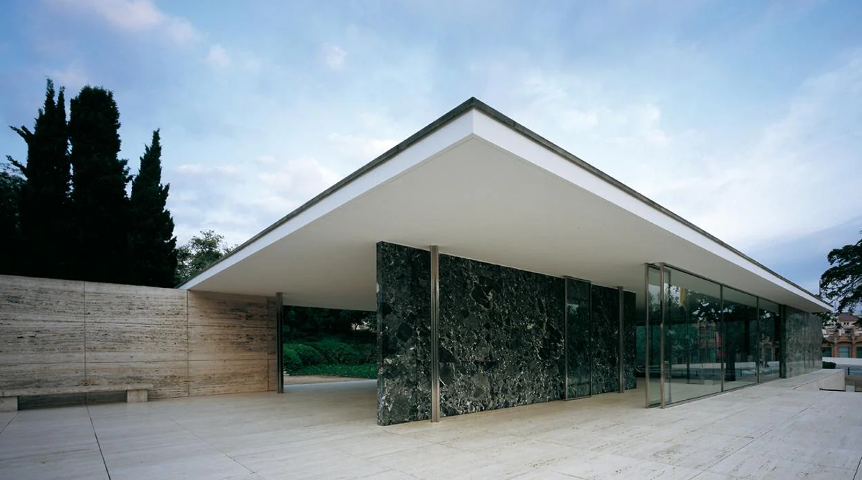 50 años de la muerte de Mies van der Rohe: así «resucitó» su único edificio en España