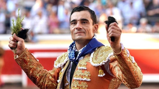 Directo: Paco Ureña revienta la Feria de Bilbao con cuatro orejas