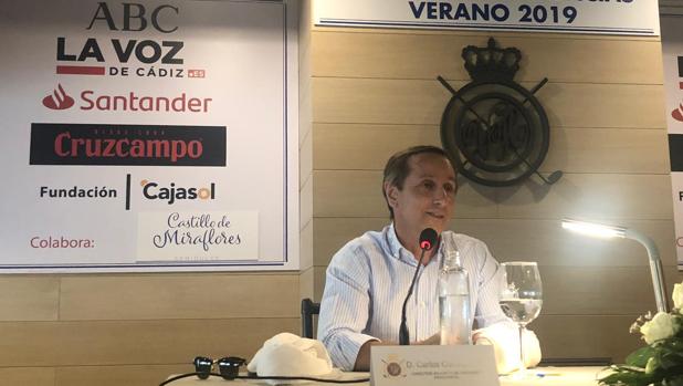 El periodista Carlos Cuesta destapa las alianzas separatistas en el ciclo de conferencias de Vistahermosa