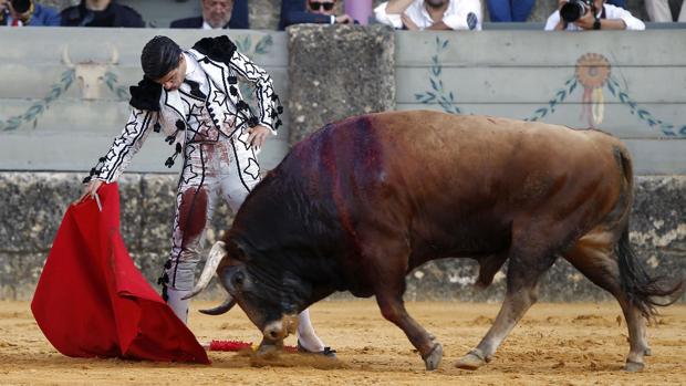 El sevillano Pablo Aguado incendia Ronda