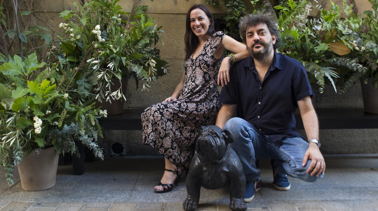 Constanza Lechner y Antonio Serrano posan para ABC