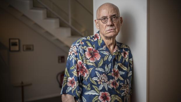 James Ellroy: «La actualidad me importa un bledo»