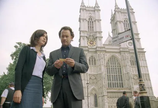 Tom Hanks y Audrey Tautou, en una escena de «El Código Da Vinci», película basada en el best seller de Dan Brown