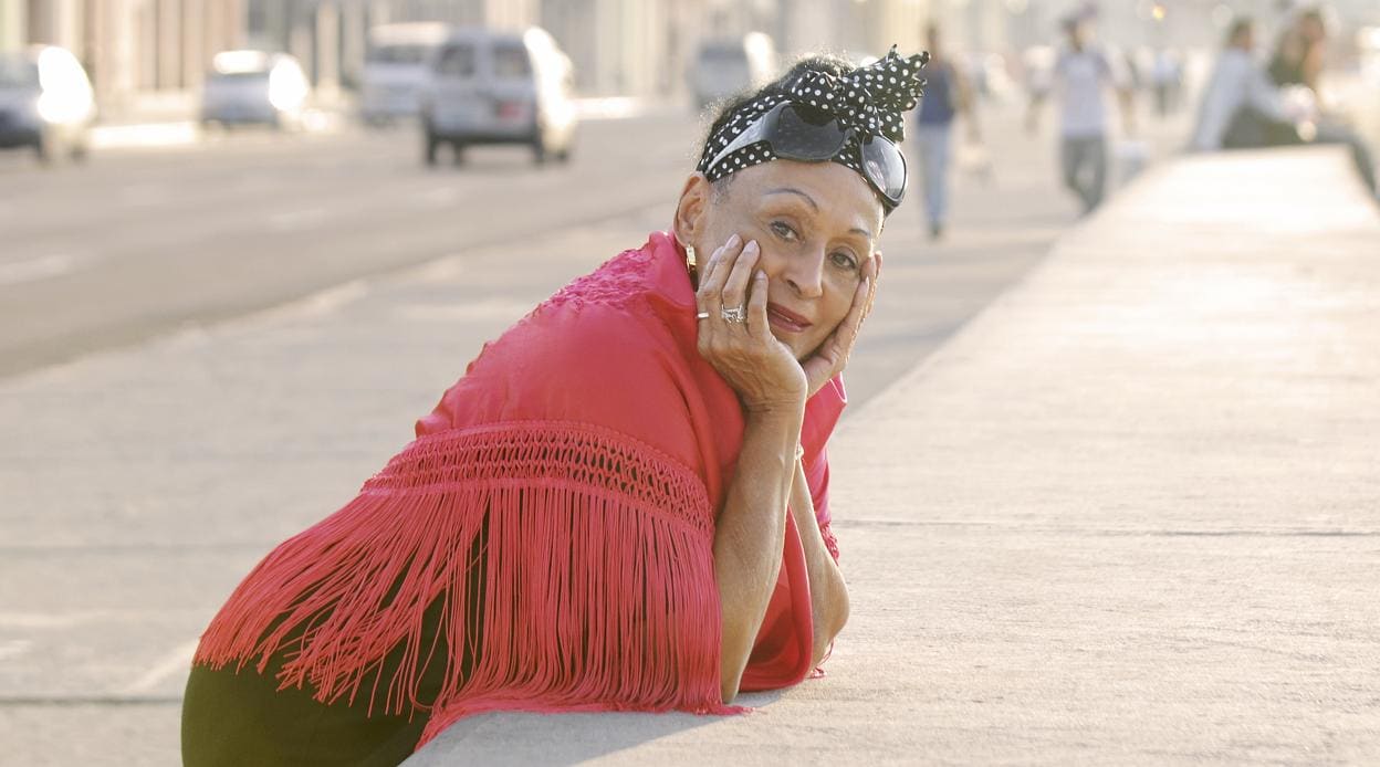 Omara Portuondo, a punto de cumplir 89 años, empezó su carrera antes del triunfo de la Revolución en el Tropicana
