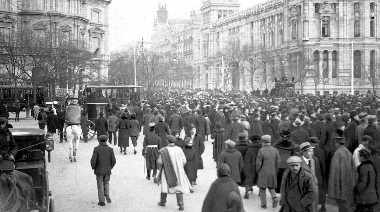 Una imagen del entierro de Benito Pérez Galdós en Madrid, el 5 de enero de 1920