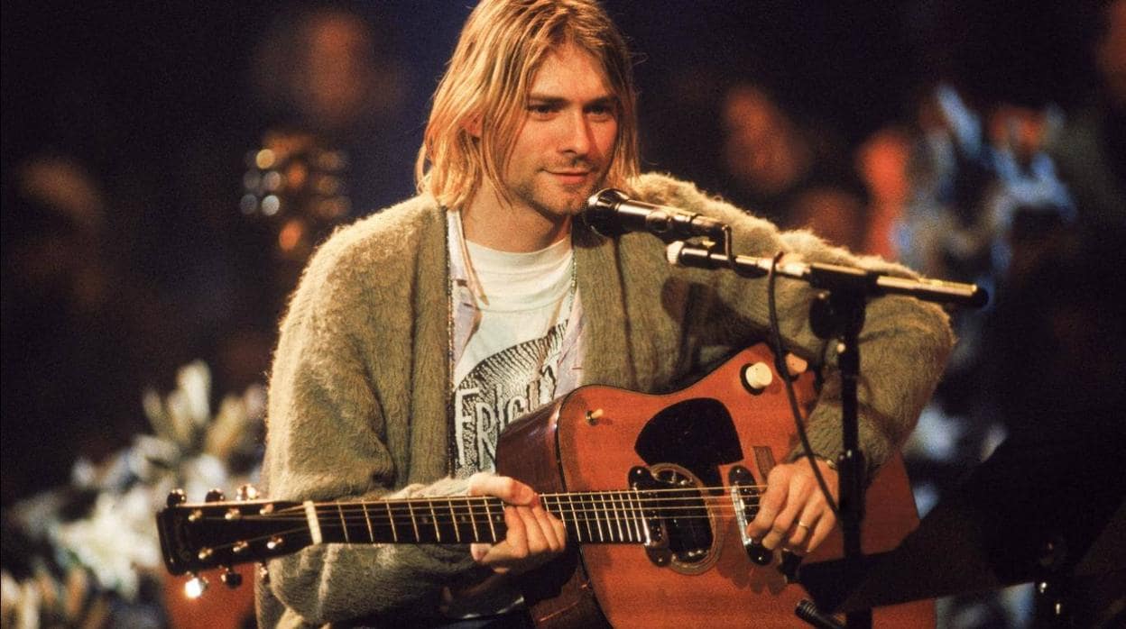 Kurt Cobain, durante el directo de MTV grabado en Nueva York en 1993