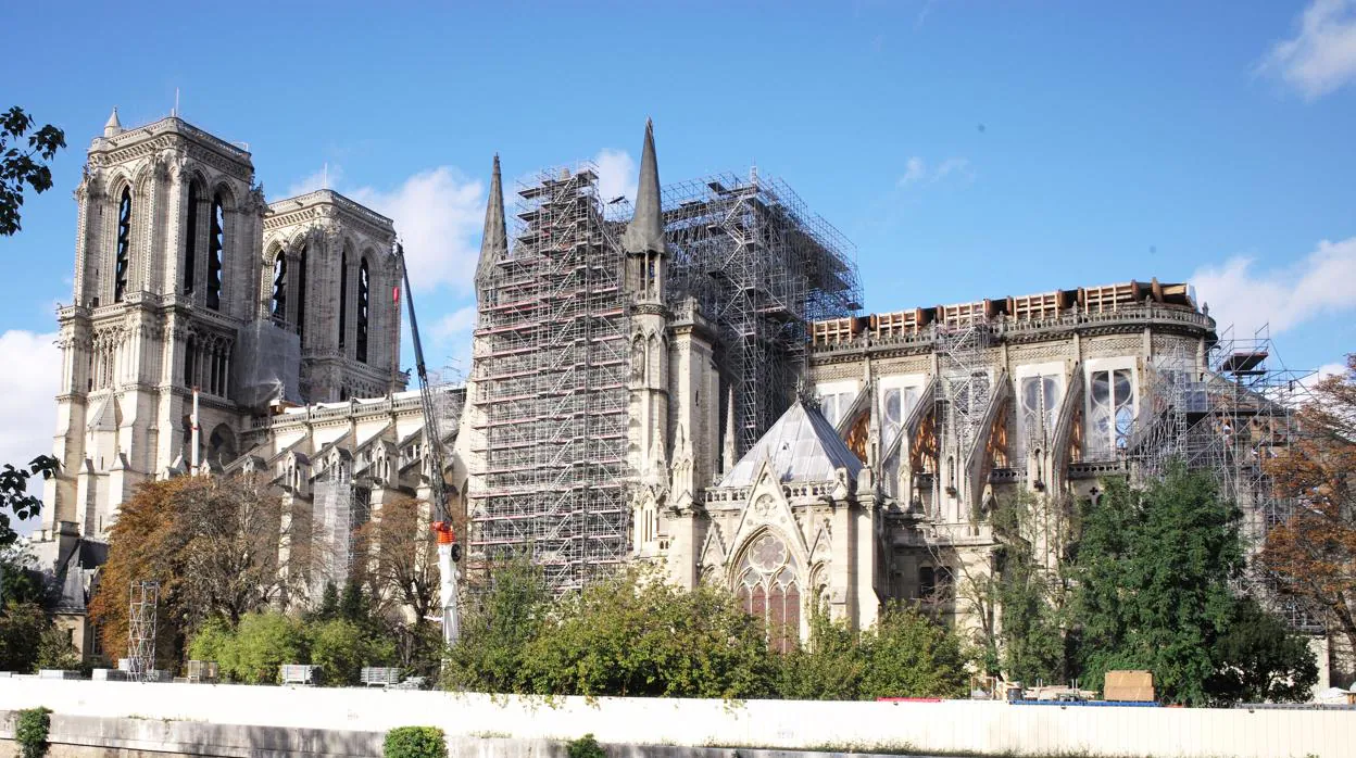 Vista del estado actual de la catedral de Notre Dame