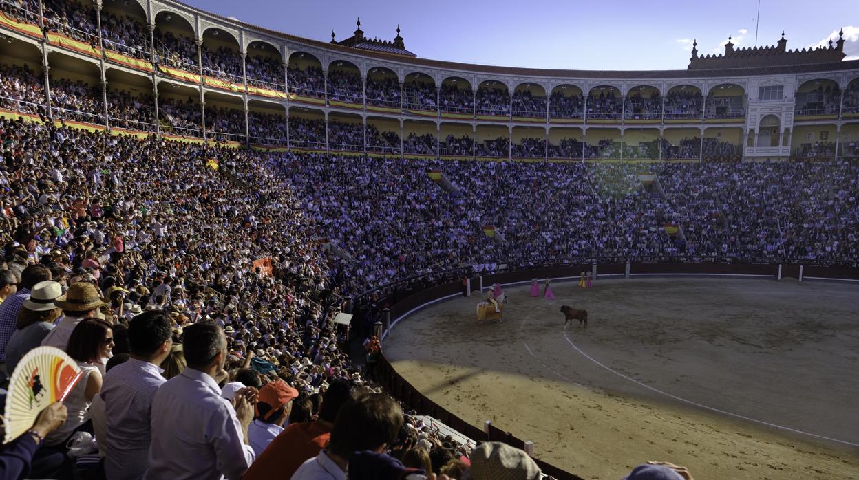 Tarde de toros en Las Ventas