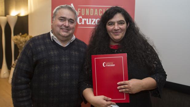 La Fundación Cruzcampo premia un proyecto para salvar la memoria del Polígono Sur